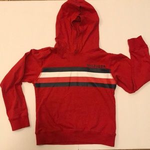Tommy Hilfiger long sleeve T-shirt hoodie 8/10